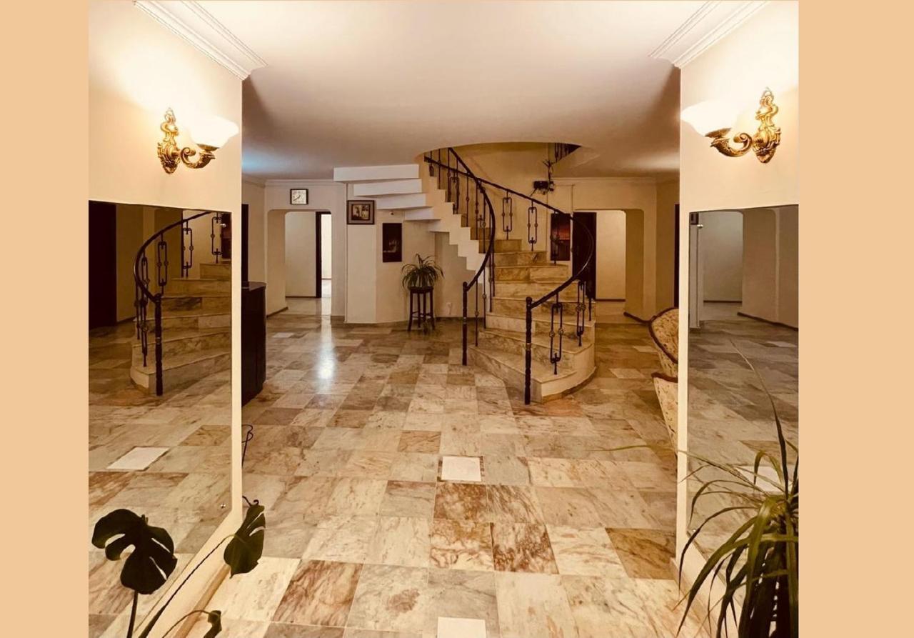 Hotel Grand Tbilissi Extérieur photo